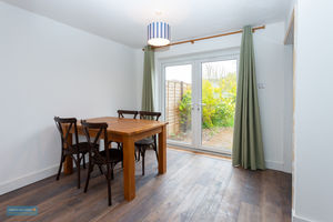 dining area- click for photo gallery